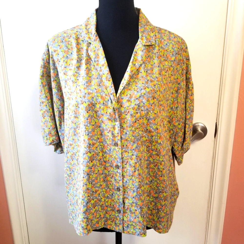 Prana Women's Iguala Short Sleeve Button Down Shirt. Style 1970891. Extra Large